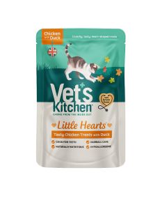 Vet's Kitchen - Little Hearts Crunchy Chicken Cat Treats - 8 x 60g